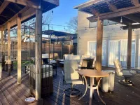 5-bedroom vacation home waterfront on Lake Conroe