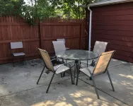 Business Friendly, Couple Friendly, Great Neighborhood, Minutes from the Falls!