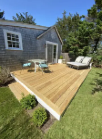 Edgartown Designer Cottage Between Town & Beach.