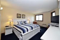 Amazing Mountain & Lakefront Views- Special!  1 FREE nite w/ 7 nite booking