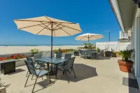 South Mission Beach Oceanfront condo on the sand