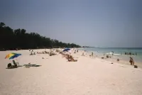 Villa-style condo with pool on the beach - Condo 1 Dollar Tree附近的飯店