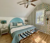Scandi-inspired Loft - Historic - Waterfront - Pet Friendly - Open year around Hotels in Ephraim