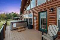 MtnView+Hottub+Lg Outdoor Area