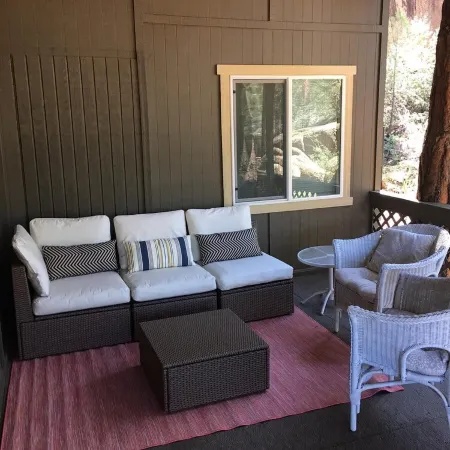 Private neighborhood home in Payson - gorgeous getaway with in town convenience!