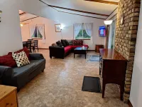 Lake Buffalo home, large lot, pet friendly Hotels in Packwaukee