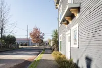 Cozy Georgetown Apartment