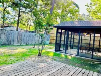 House 3-Bedroom 2-Full Baths FREE Garage Parking, Washer, Dryer in The Woodlands