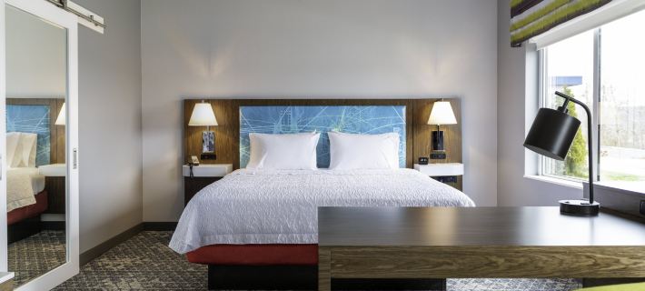 Hampton Inn & Suites Pittsburgh New Stanton Отели в г. Уэстморленд Каунти