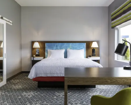 Hampton Inn & Suites Pittsburgh New Stanton Hotels in New Stanton