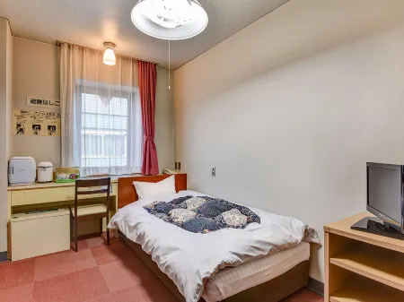 Town Hotel Nakaya Отели рядом со станцией JR Kinno station