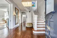 Historic Oasis. Heated pool, Historic Oasis. Heated pool spa large backyard