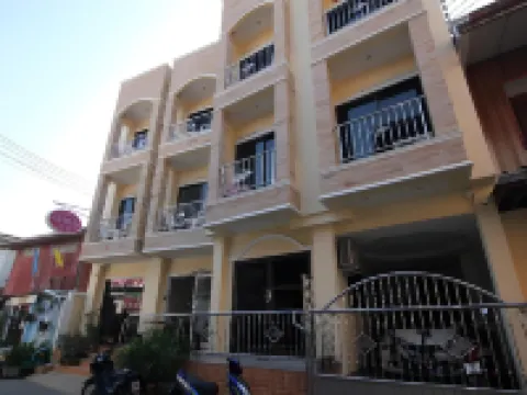 Baan Taweesuk Guest House