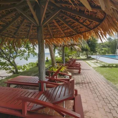 Tanjung Puteri Motel Отели рядом с достопримечательностью «Культурно-ремесленный комплекс»
