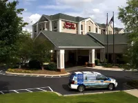 Hampton Inn & Suites Asheville Airport فنادق في Fletcher