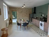 La Forge, house for 6 in the heart of Barfleur, with private parking lot Các khách sạn ở Barfleur