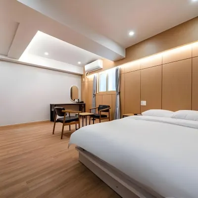 Lime Hotel Hotel dekat Rumah Sakit Choonhae