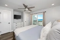 Close to 30A, Close to Pier Park - 2 Bed/2.5 Bath on Beach ~Renovated~