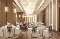 Ramada Encore by Wyndham Gurugram Dwarka Expressway Các khách sạn gần Aapno Ghar Amusement and Water Park