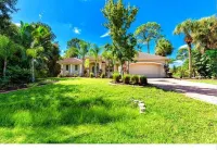 Beautiful home located near Warm Mineral Springs.