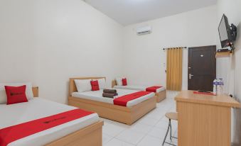 RedDoorz Near Universitas Siliwangi Tasikmalaya