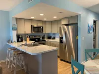 Beach Lovers, Oceanview, Cute 1 BR, 2 full BA condo in Surf City sleeps 5