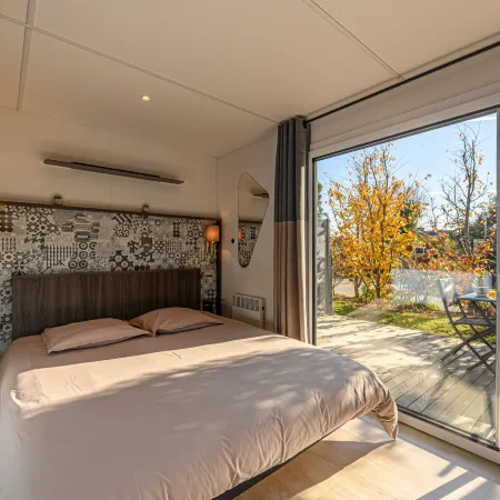 Hôtel'o 2 - l'Ibis Blanc