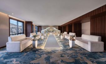 Warwick Al Taif Hotel