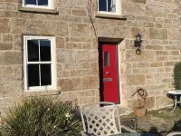 Tin Miner's Cottage Near the Coast Hotels in Pendeen