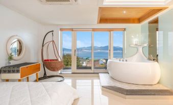 Geoje Island Ahat Spa Pension