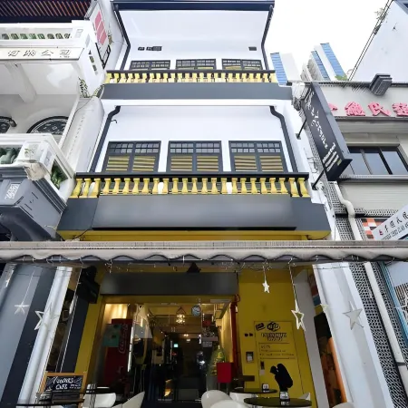 7 Wonders Hostel @ Jalan Besar Отели рядом с достопримечательностью «Торговый центр Mustafa»