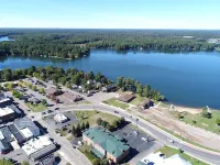 1 BDRM Downtown Minocqua! Perfect for couples or work trips!