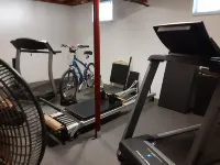 3,200SF Home/ 3.5 Bathrooms-3 Showers/Wrap Around Porch/Walk to Town/Beach