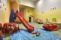 Persey Flora Apartments - 3-Star