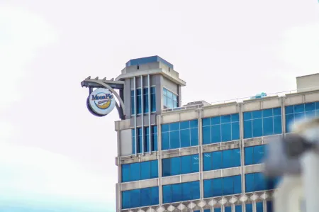 Downtown Cozy 2 Br Apt - 4Min Drive MardiGras Park