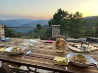 Maison des Monts Bleus Hotels in Saumane