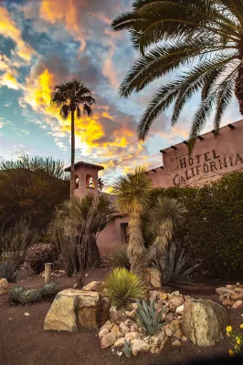 Hotel California Hotels near Moorten Botanical Garden