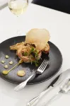 โอเมจ โรงแรม มอนทรีออล ลาวาล อะ ทริบิวต์ พอร์ตโฟลิโอ โรงแรม - พร้อมอาหารเช้า