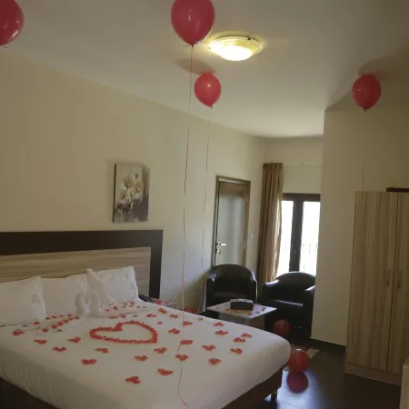 The Lodge Inn Hotel