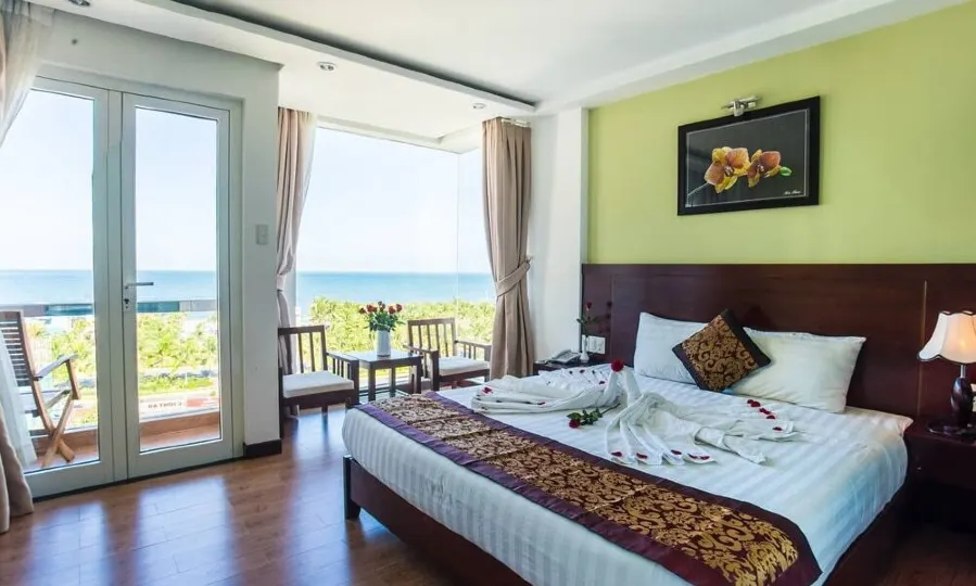 Khách sạn Dragon Sea
