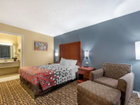 Econo Lodge Erlanger - Cincinnati Airport Hotels in Erlanger