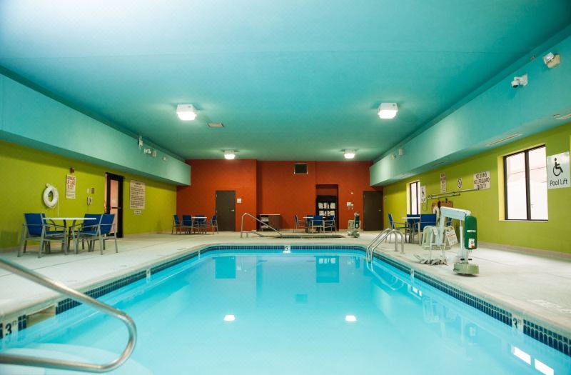 Holiday Inn Express & Suites Norfolk by IHG photo 3