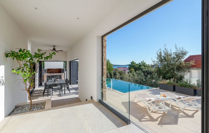 Sea Bliss Luxury Villa - Sevid