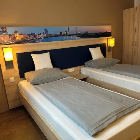Hotel Am Vogelsanger Weg Отели рядом с достопримечательностью «Гоночная трасса Галоппреннбан»