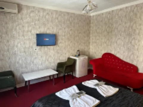 เอ็นจอย เฮาส์ บูทีค โฮเต็ล