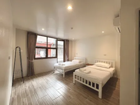 Krung Tone Hostel