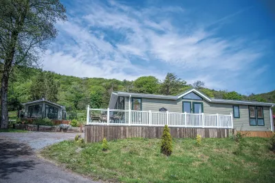 Manor 5 Lodge - 2 Bedroom Lodge - Pendine