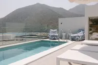 Golden Luxury Suites - Strand