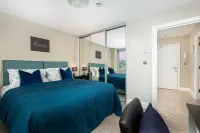 Spacious Perfect Location Moments Away From Pier - 2 étoiles