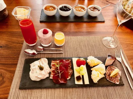 Perfect Lifestyle Design Boutique & Private Spa Отели в г. Бругг